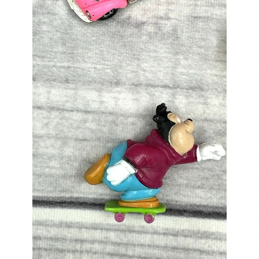 LOT OF VINTAGE 70'S 80'S 90'S DISNEY‎ ACTION FIGURES/ TOYS / WATCH   *4